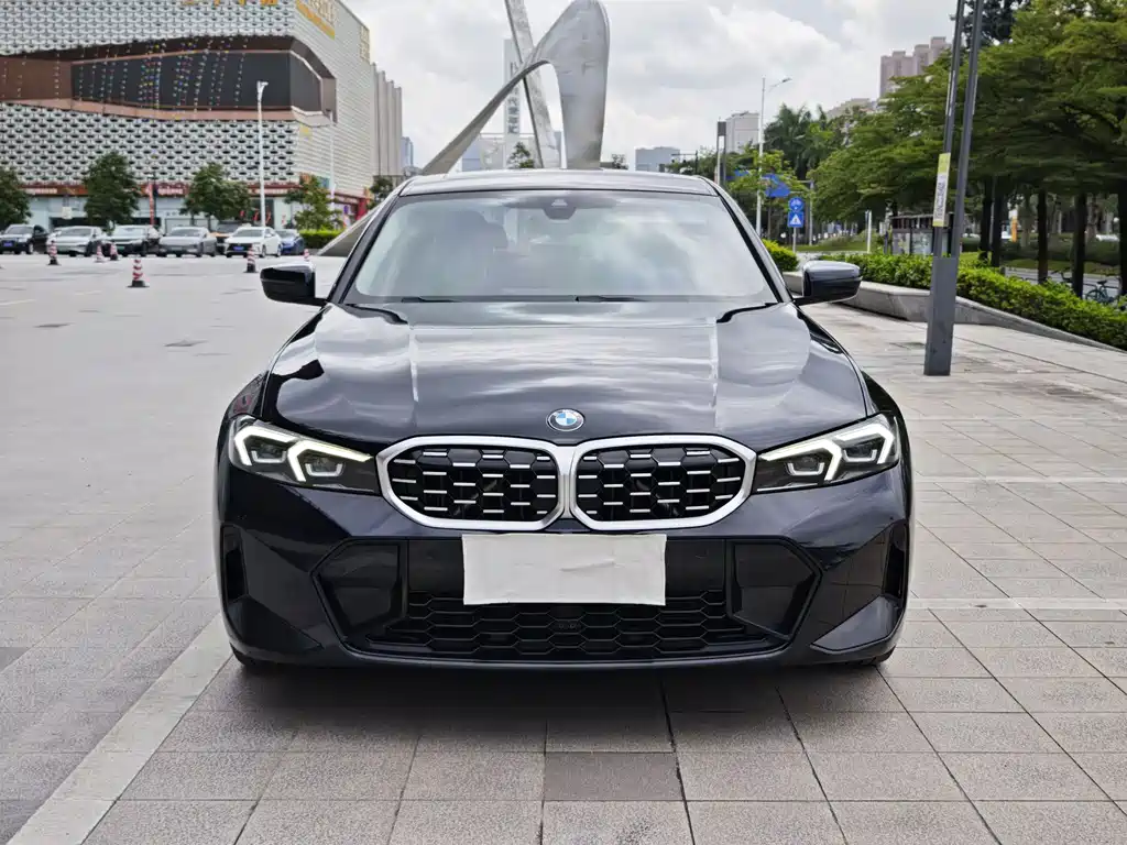 BMW 3 Series 2023
