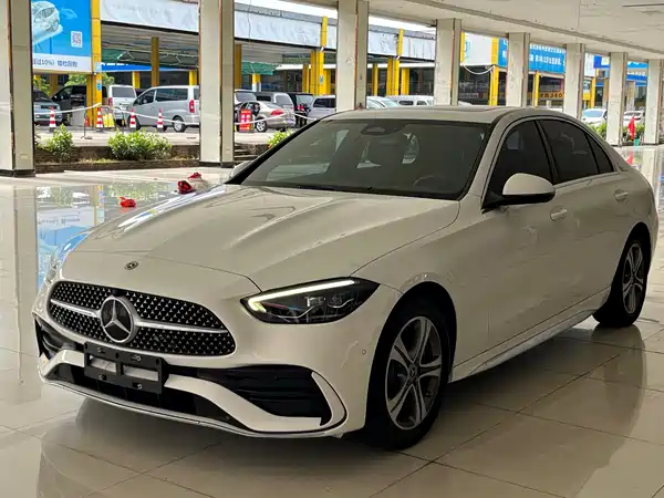 Mercedes-Benz C-Class 2021