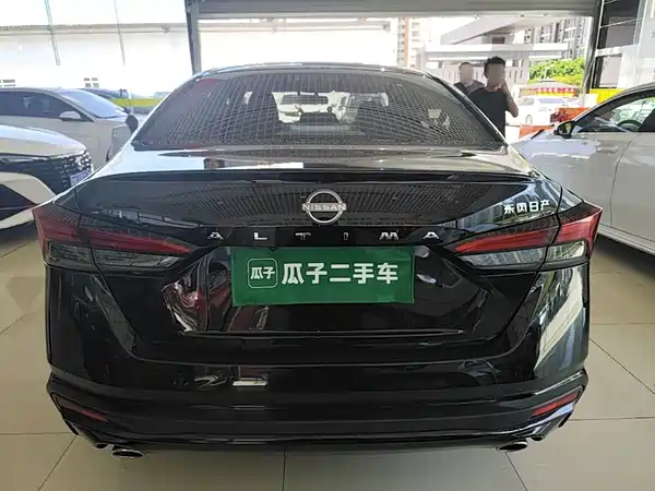 Nissan Teana 2024