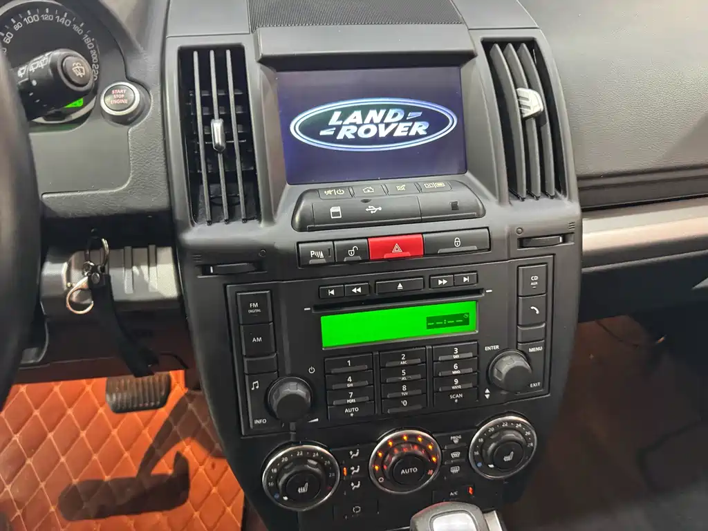 Land Rover Freelander 2 2011 — фото 14