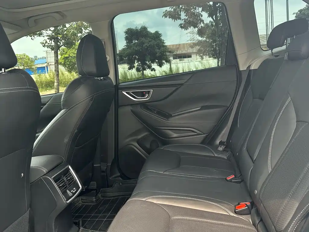 Subaru Forester 2021 — фото 12