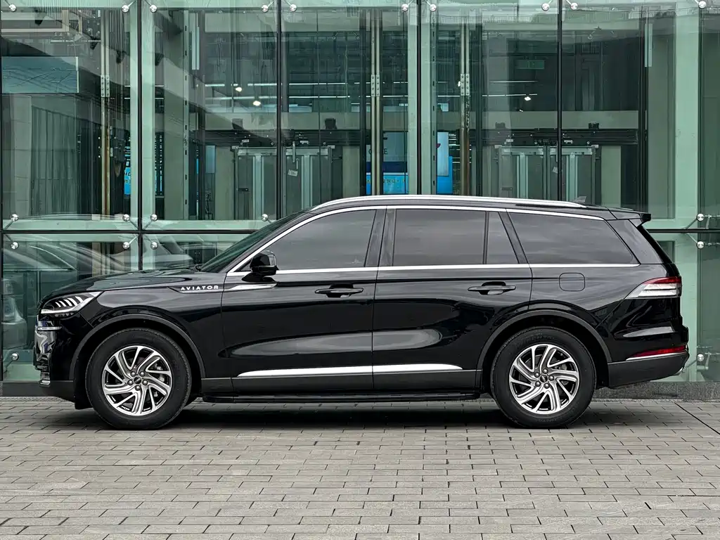 Lincoln Aviator 2020 — фото 22