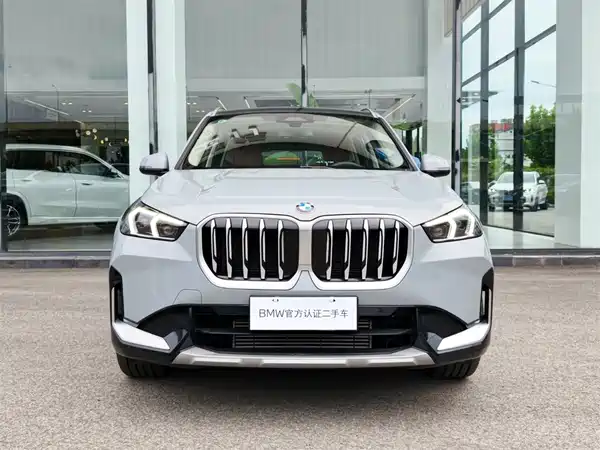 BMW X1 2025