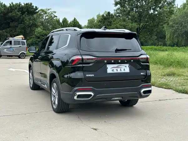 Geely Haoyue L 2024