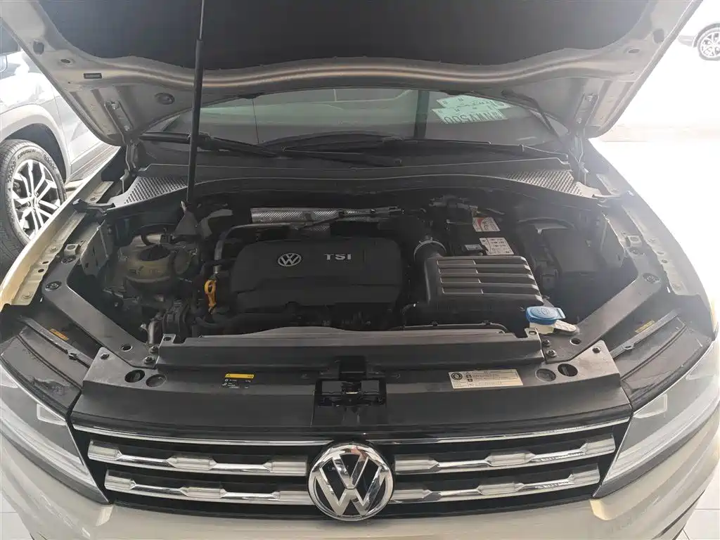 Volkswagen Tiguan L 2018 — фото 16