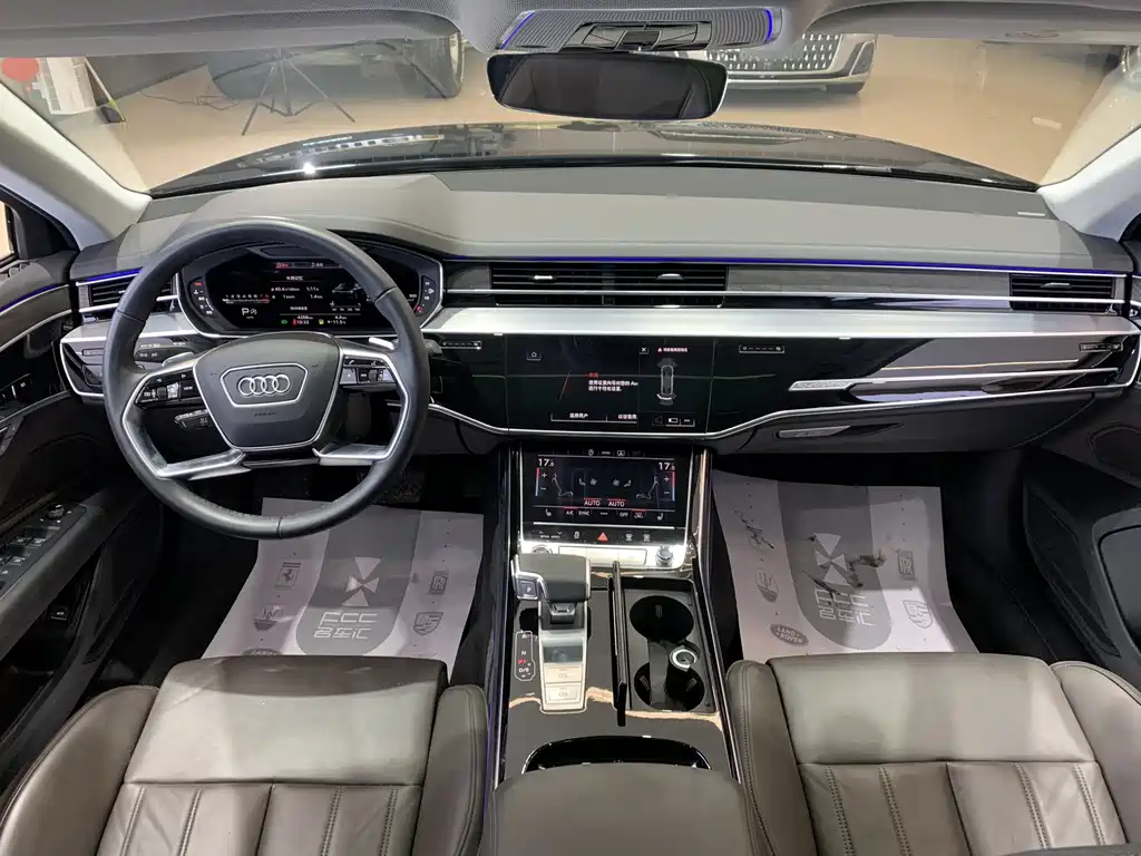 Audi A8 — фото 9