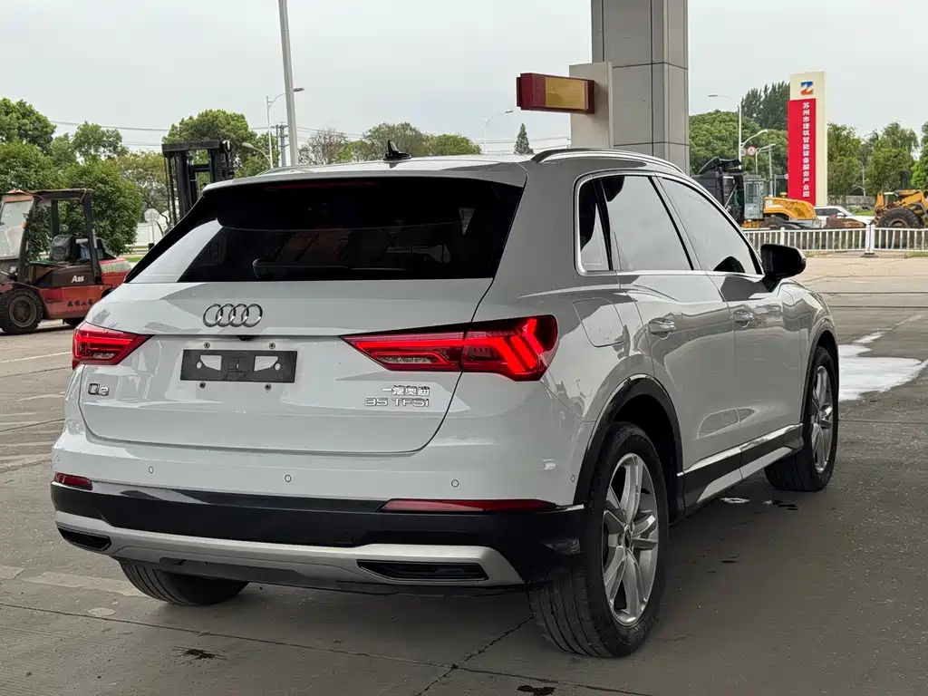 Audi Q3 2022 — фото 22