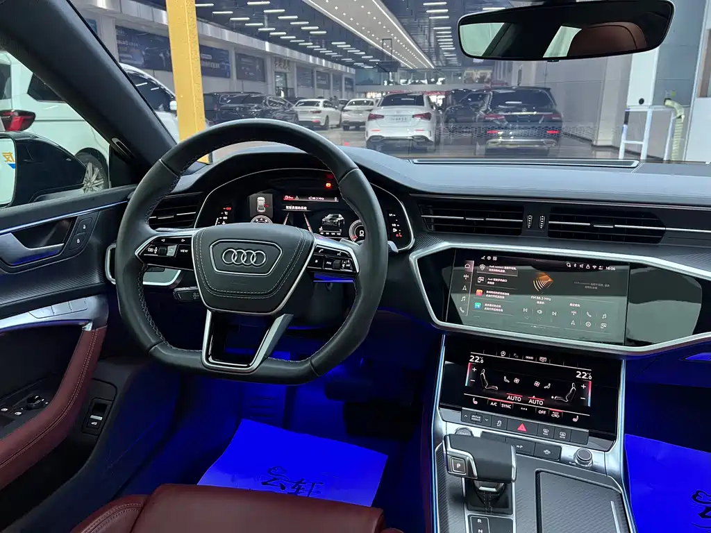 Audi A7L 2025 — фото 16