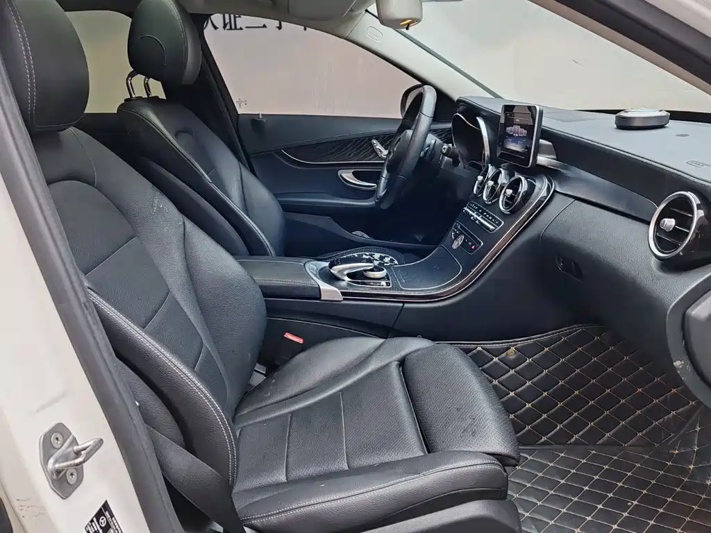 Mercedes-Benz C-Class 2017 — фото 12