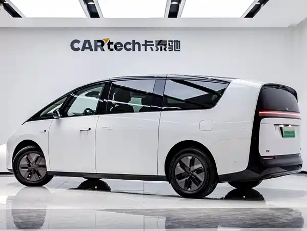 Li Auto MEGA 2025