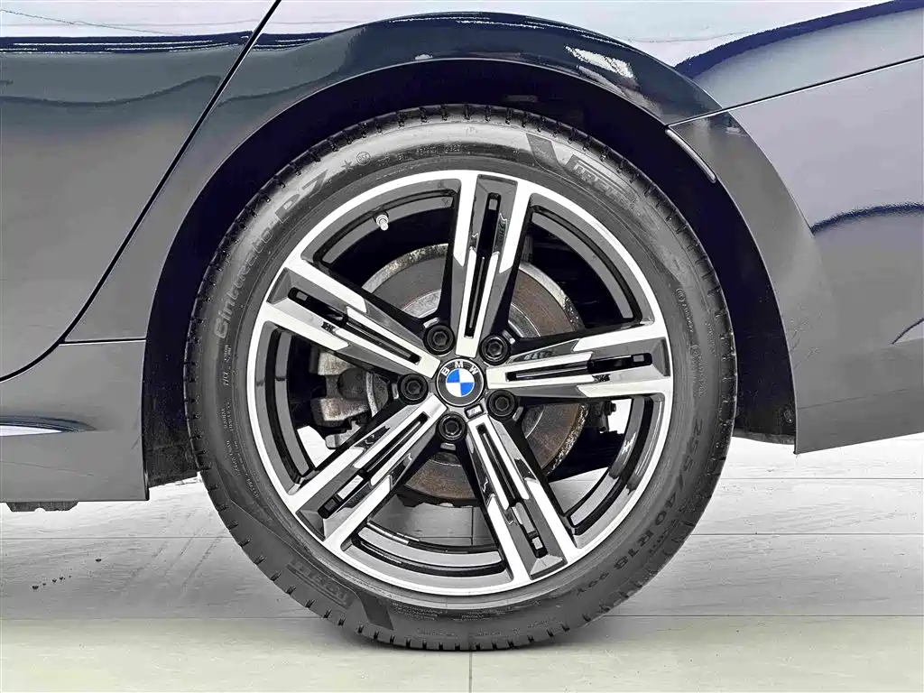 BMW 3 Series 2021 — фото 17