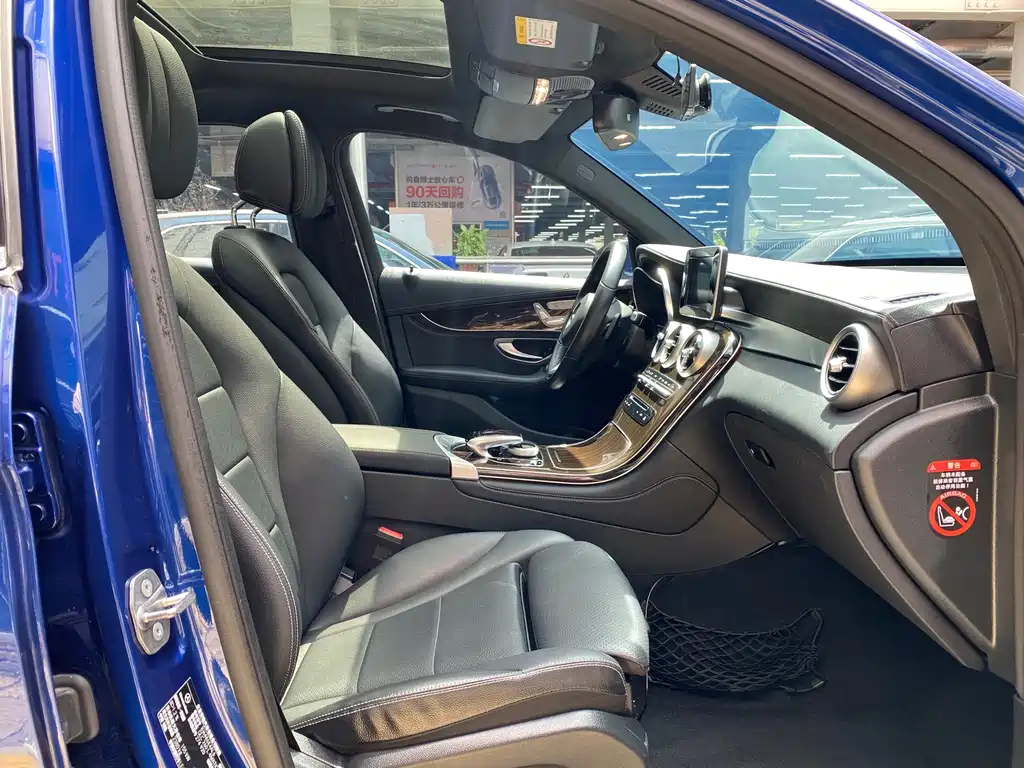 Mercedes-Benz GLC 2019 — фото 17