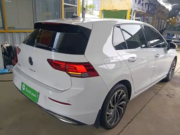 Volkswagen Golf 2023