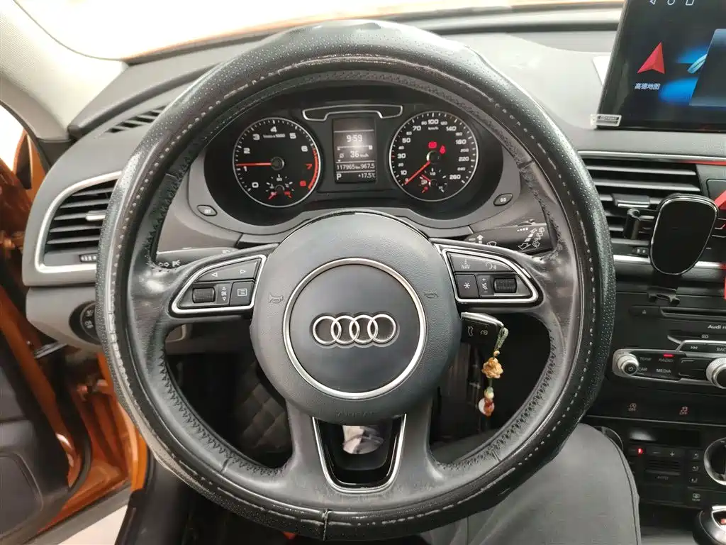 Audi Q3 2016 — фото 4