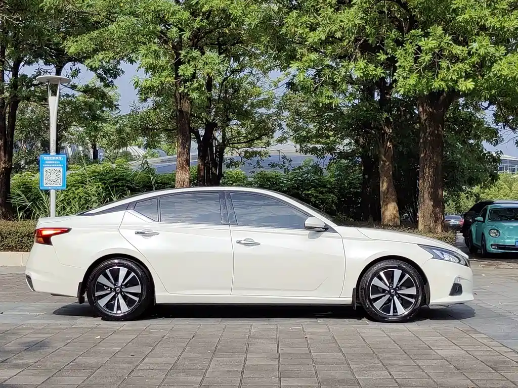Nissan Teana 2022 — фото 7