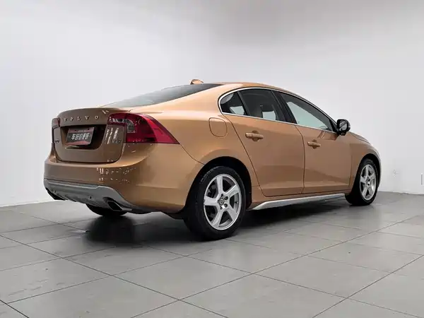 Volvo S60 2011