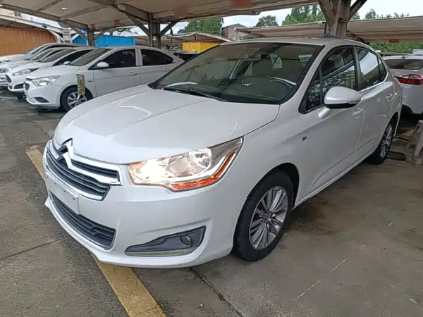 Citroën C4L 2015