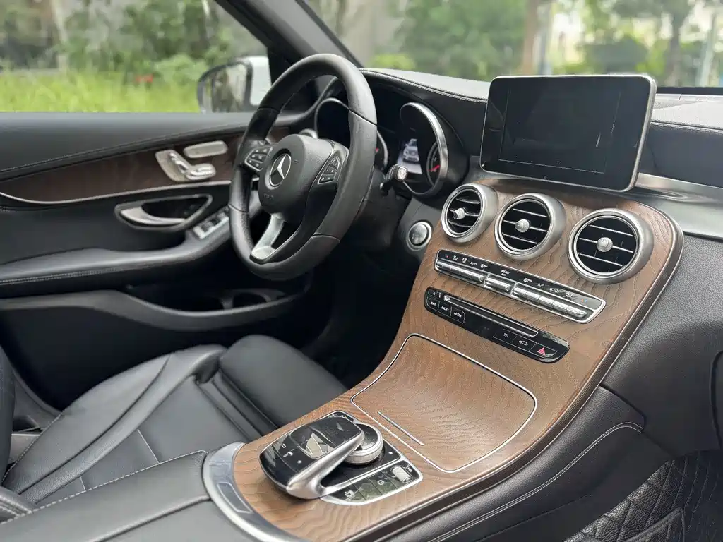 Mercedes-Benz GLC 2017 — фото 6