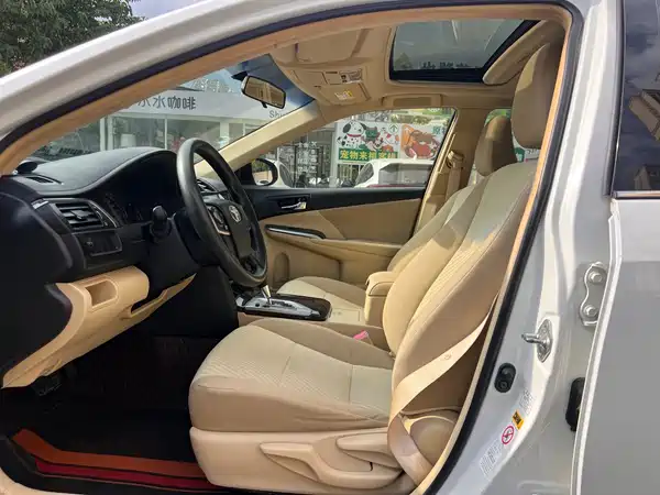 Toyota Camry 2016