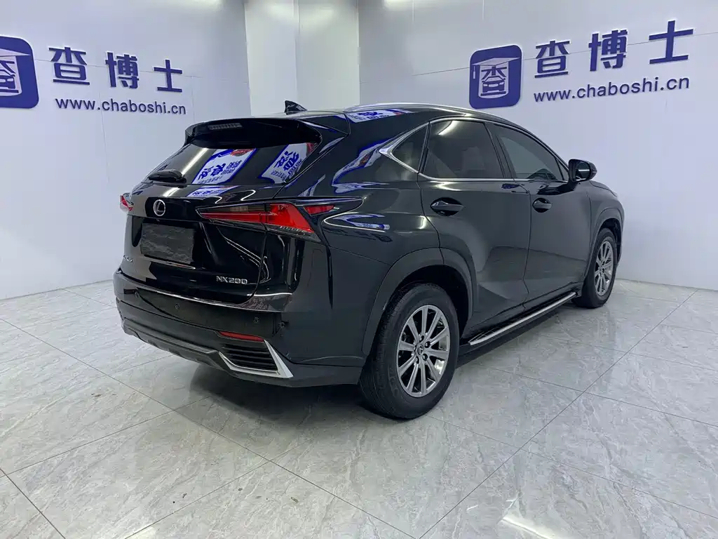Lexus NX 2020 — фото 19