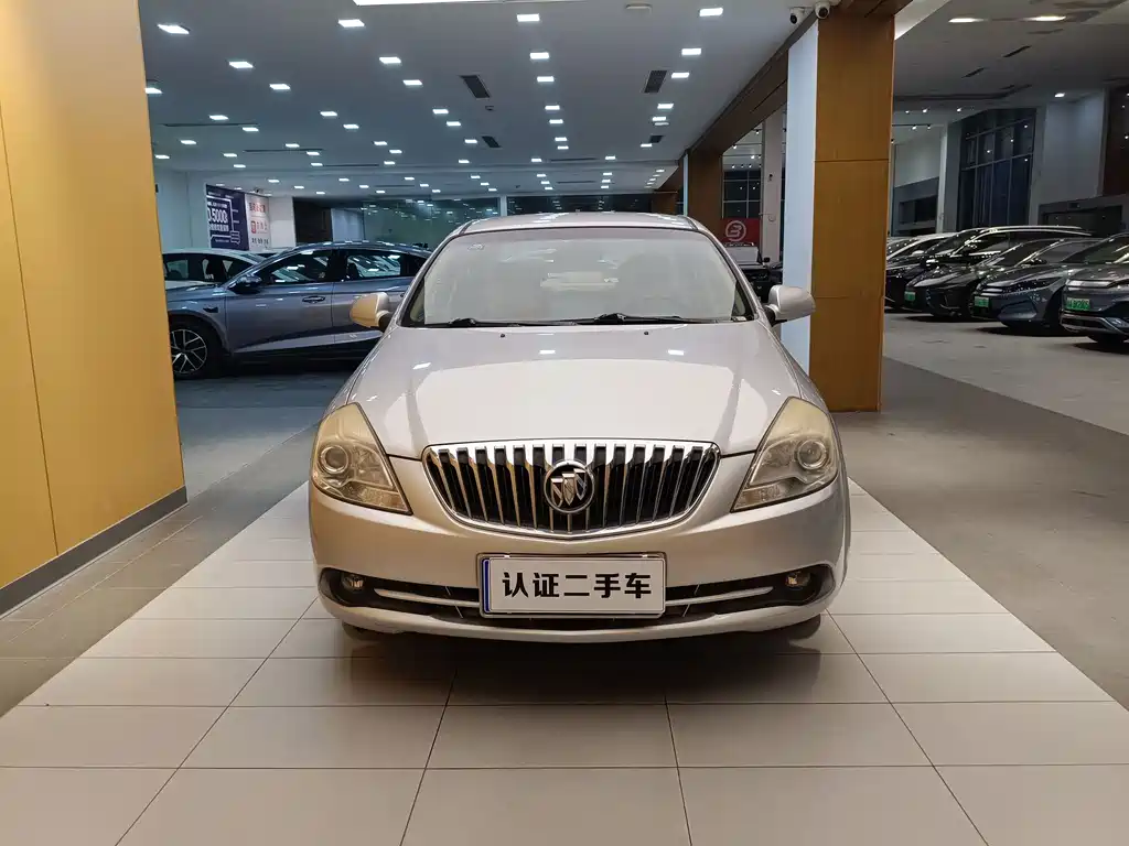 Buick Excelle 2013