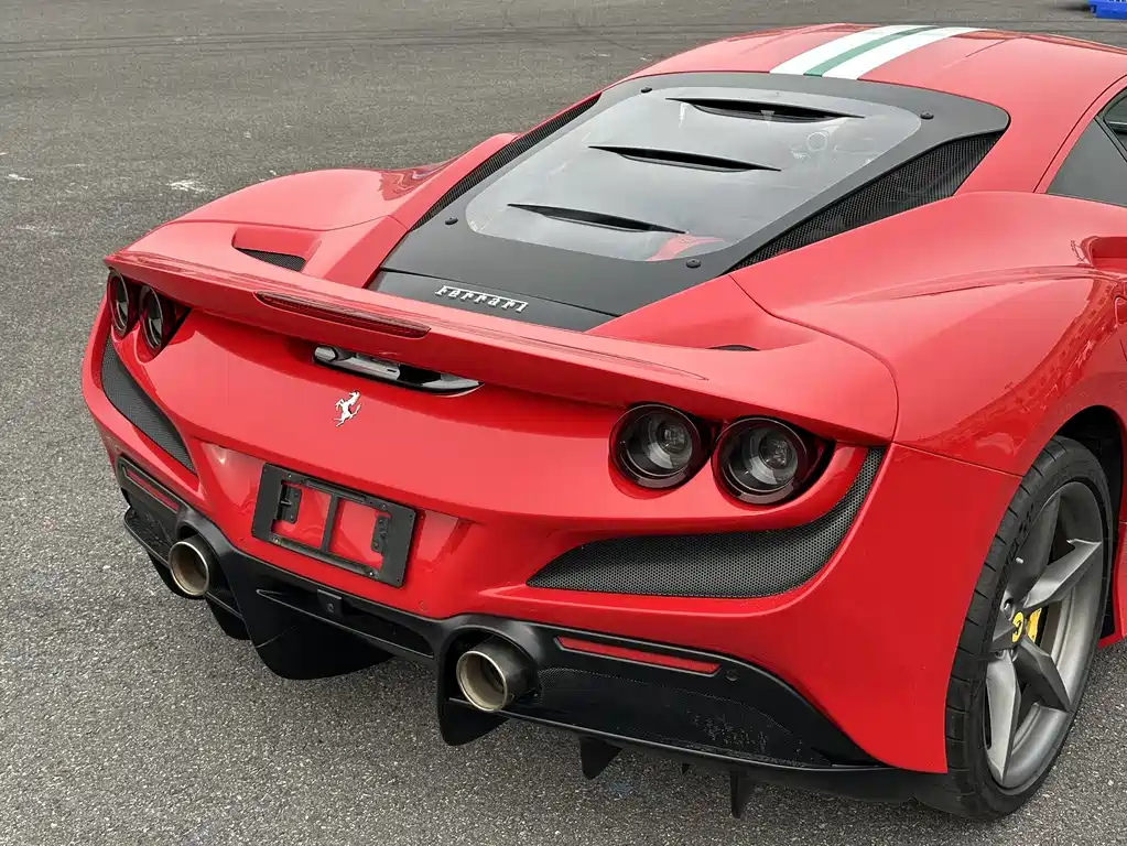 Ferrari F8 2023 — фото 6