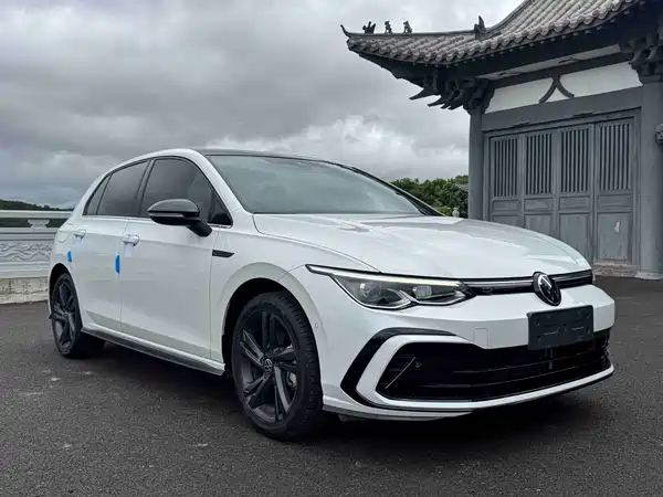 Volkswagen Golf 2022
