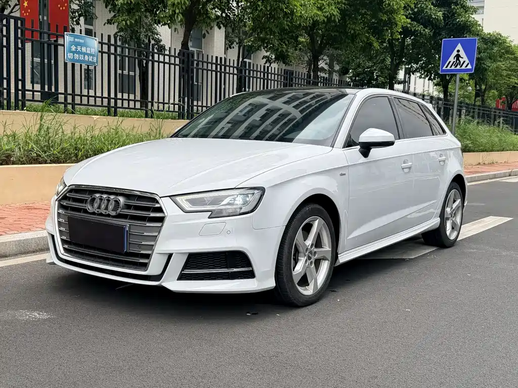 Audi A3 2020 — фото 2