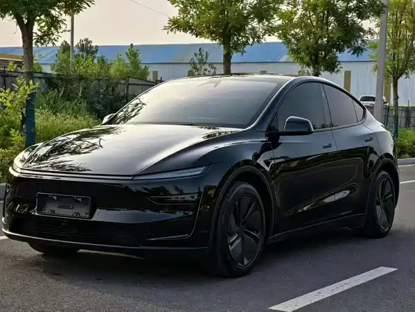 Tesla Model Y 2026