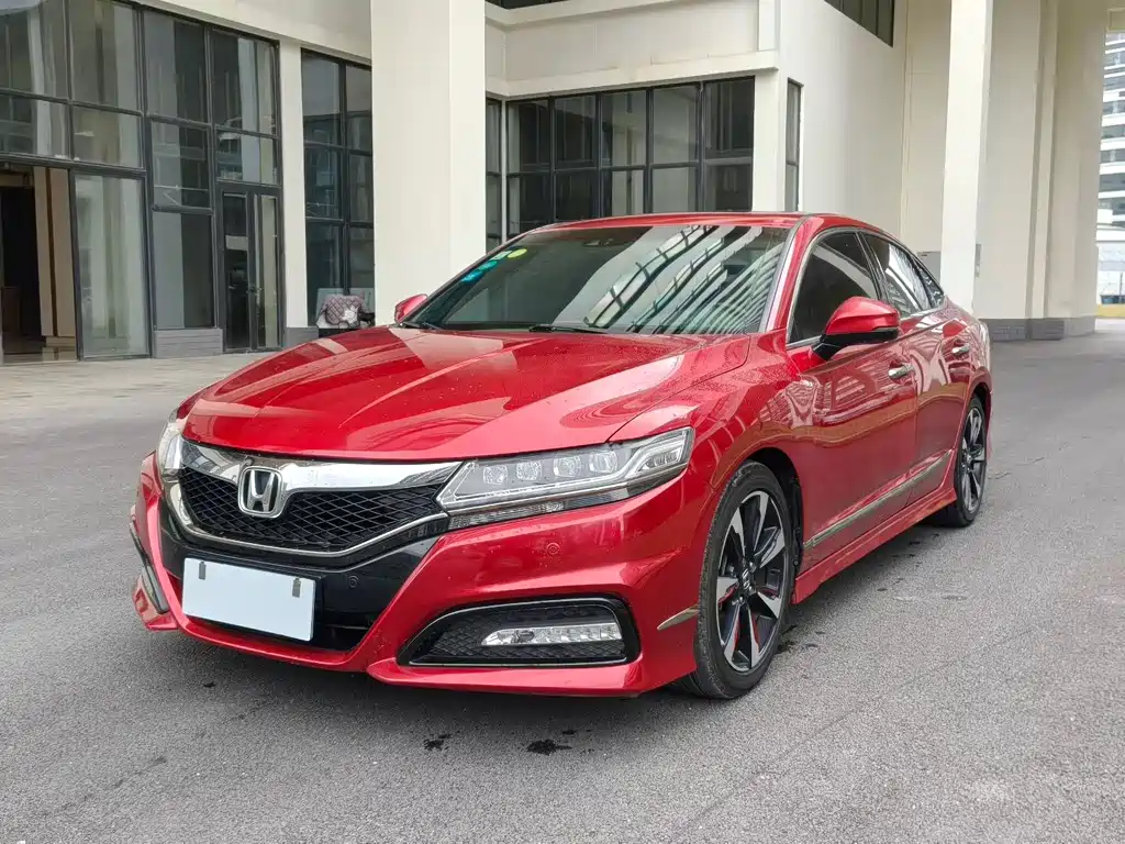Honda Spirior 2015 — фото 1