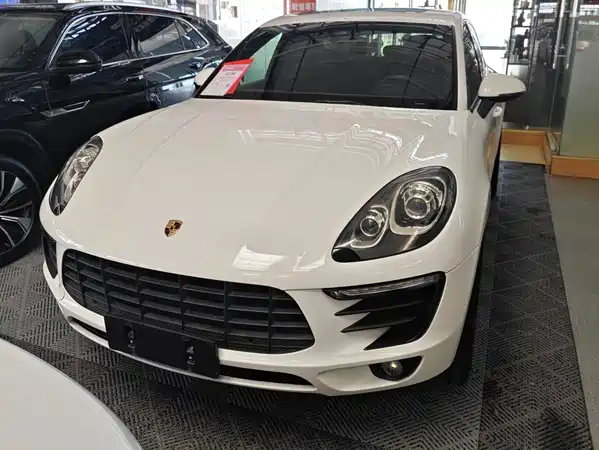 Porsche Macan 2016