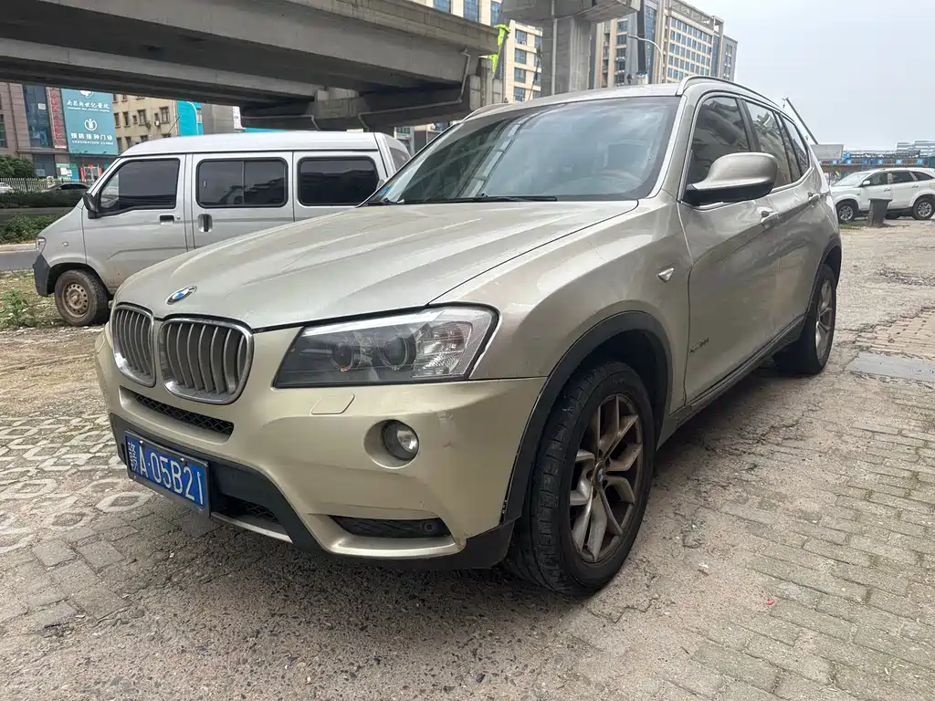 BMW X3 2012 — фото 3
