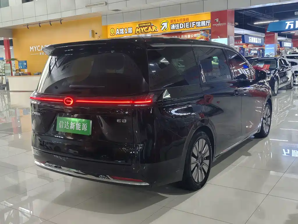 GAC Trumpchi E8 PHEV 2024 — фото 9