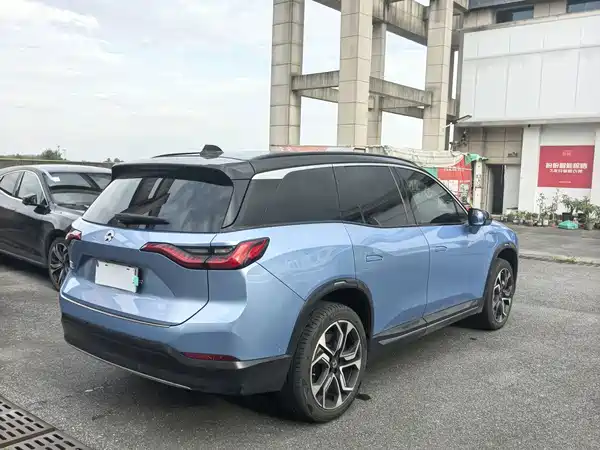 NIO ES8 2018