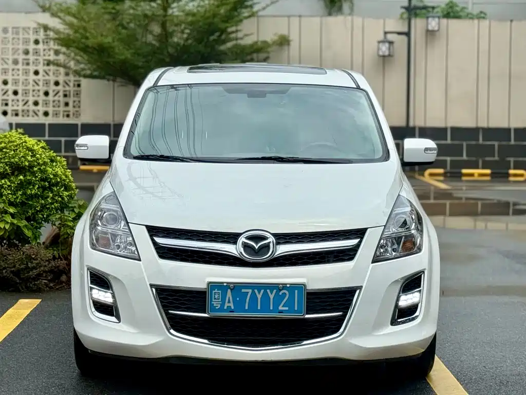 Mazda 8 2016 — фото 2