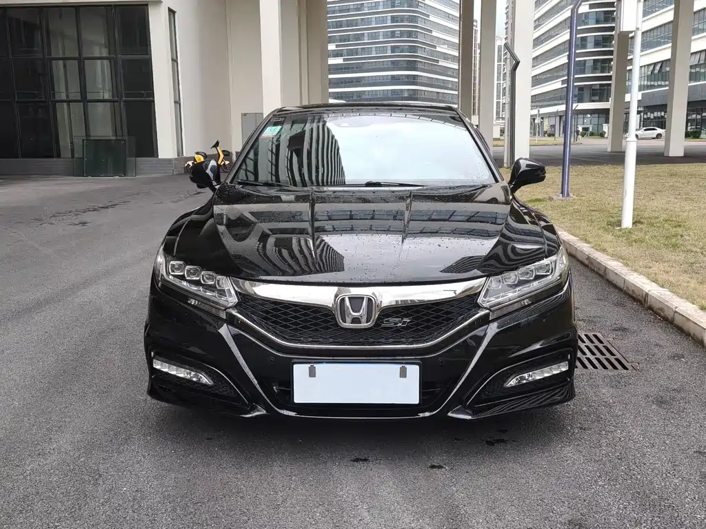 Honda Spirior 2015 — фото 2