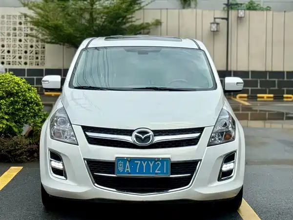 Mazda 8 2016