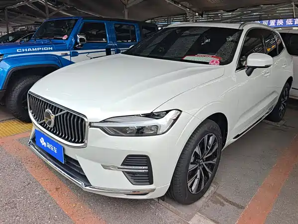 Volvo XC60 2022