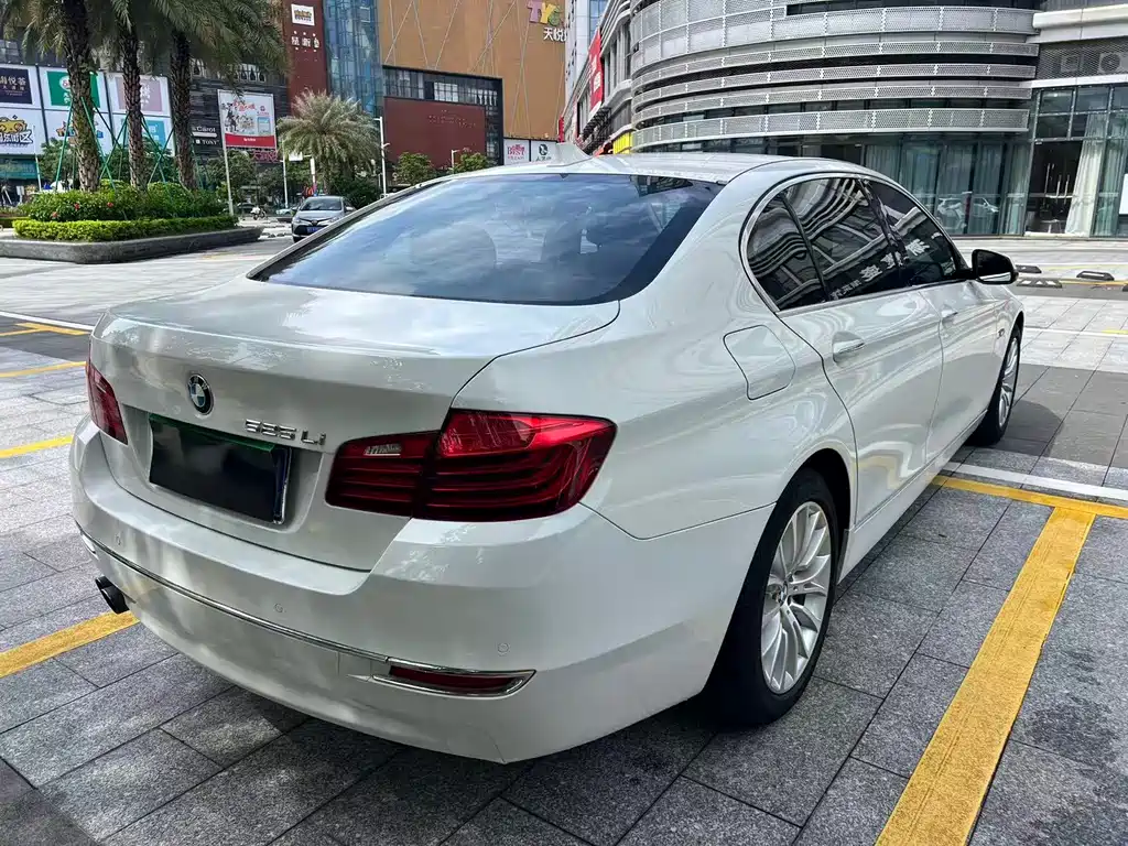 BMW 5 Series 2015