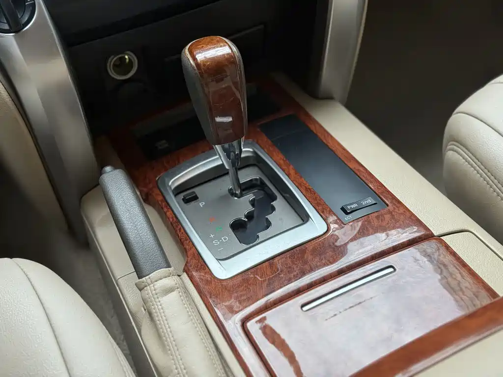Toyota Land Cruiser 2016 — фото 9