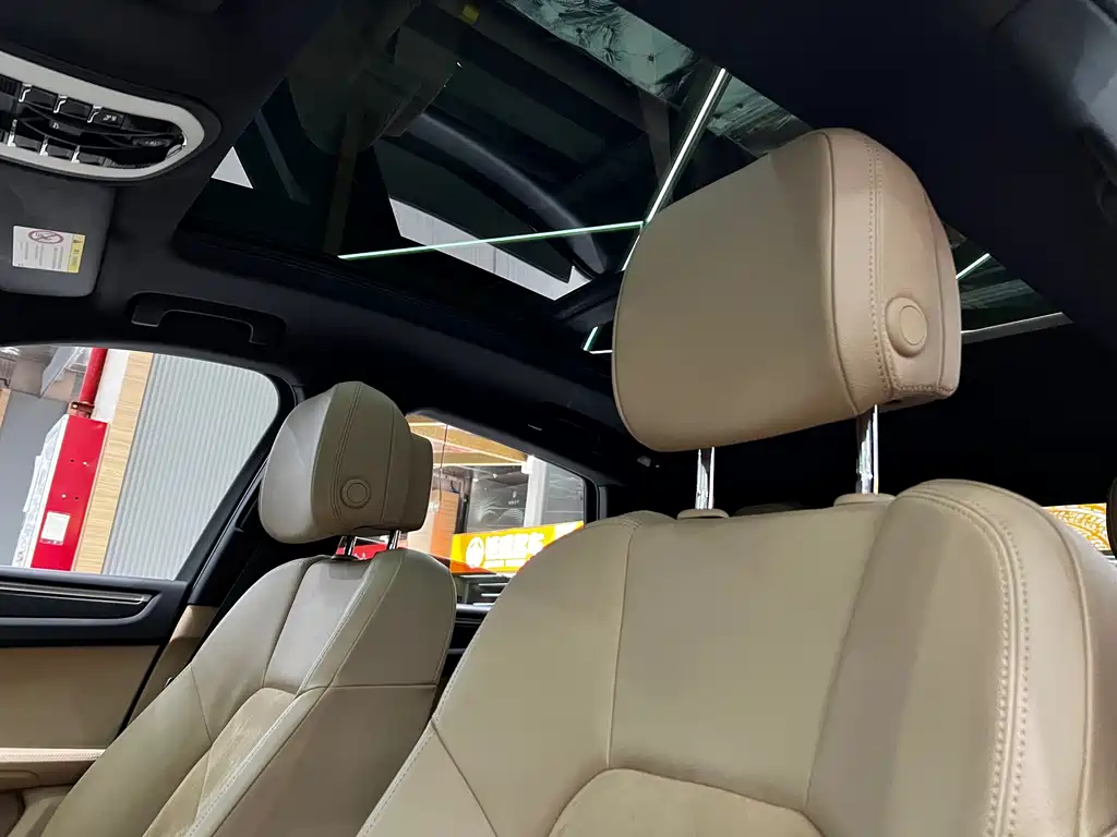 Porsche Macan 2019 — фото 11