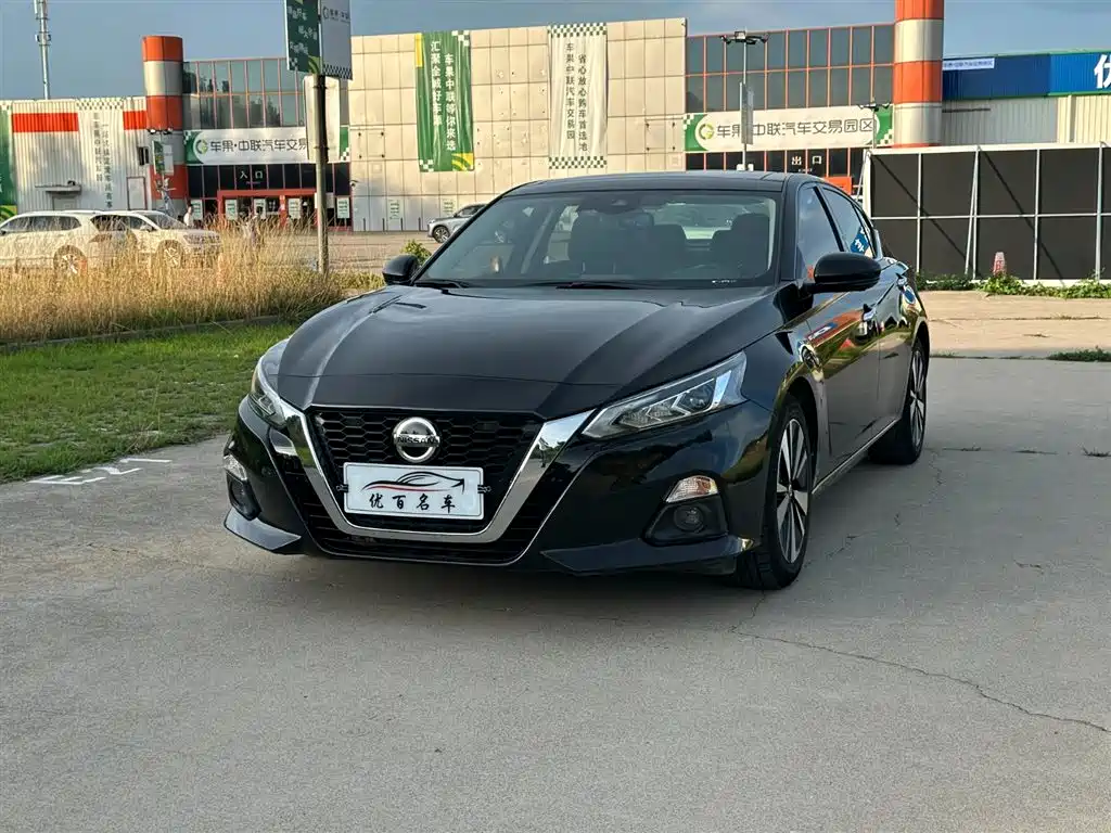 Nissan Teana 2021