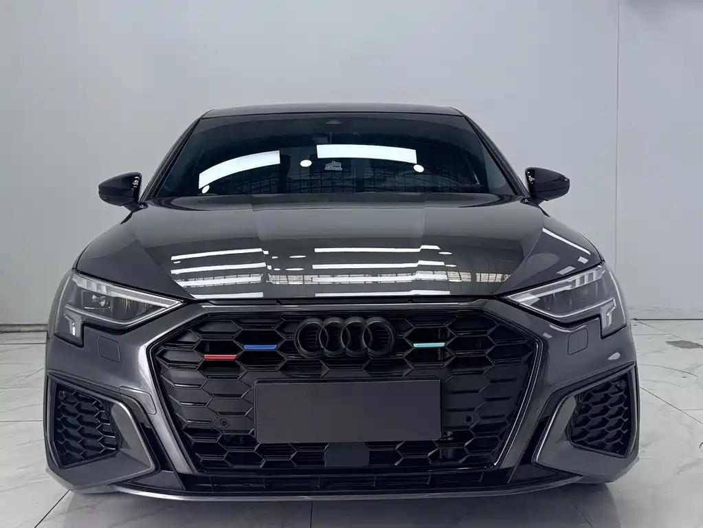 Audi A3 2022 — фото 2