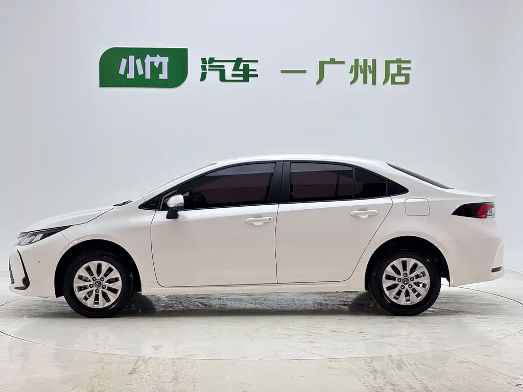 Toyota Corolla 2022 — фото 8