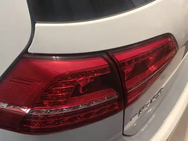 Volkswagen Golf 2016