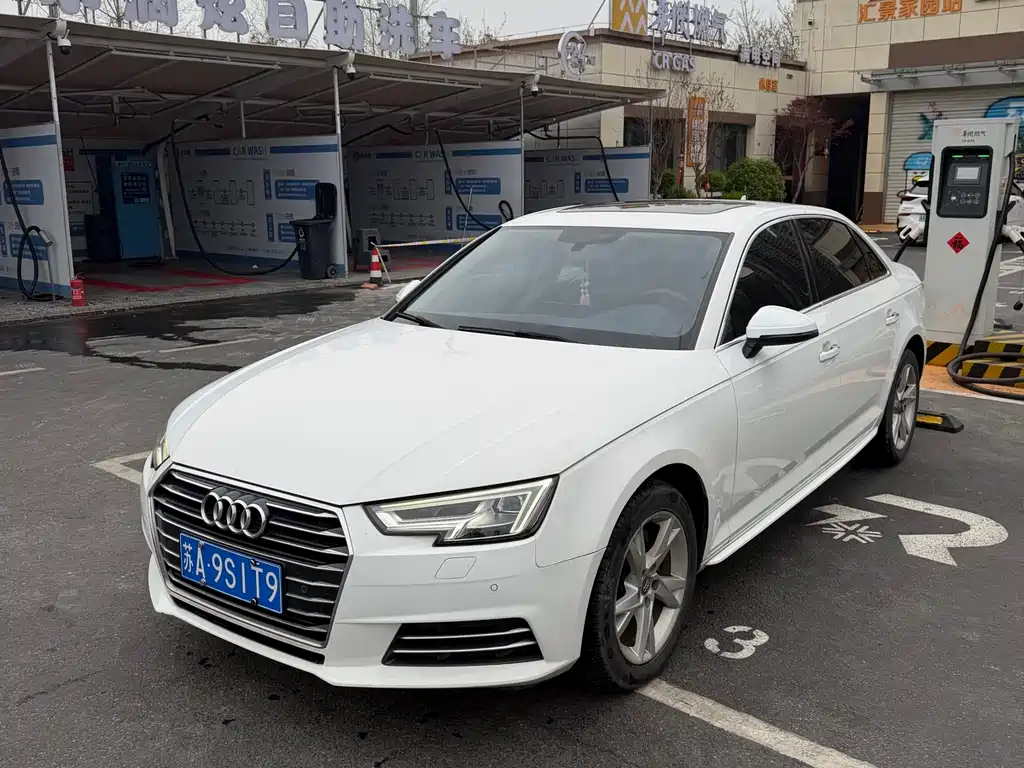 Audi A4L 2018 — фото 3