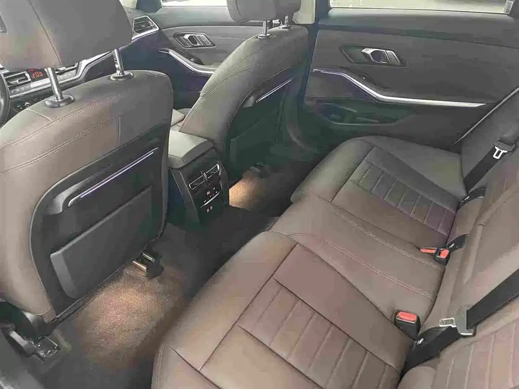 BMW 3 Series 2021 — фото 13
