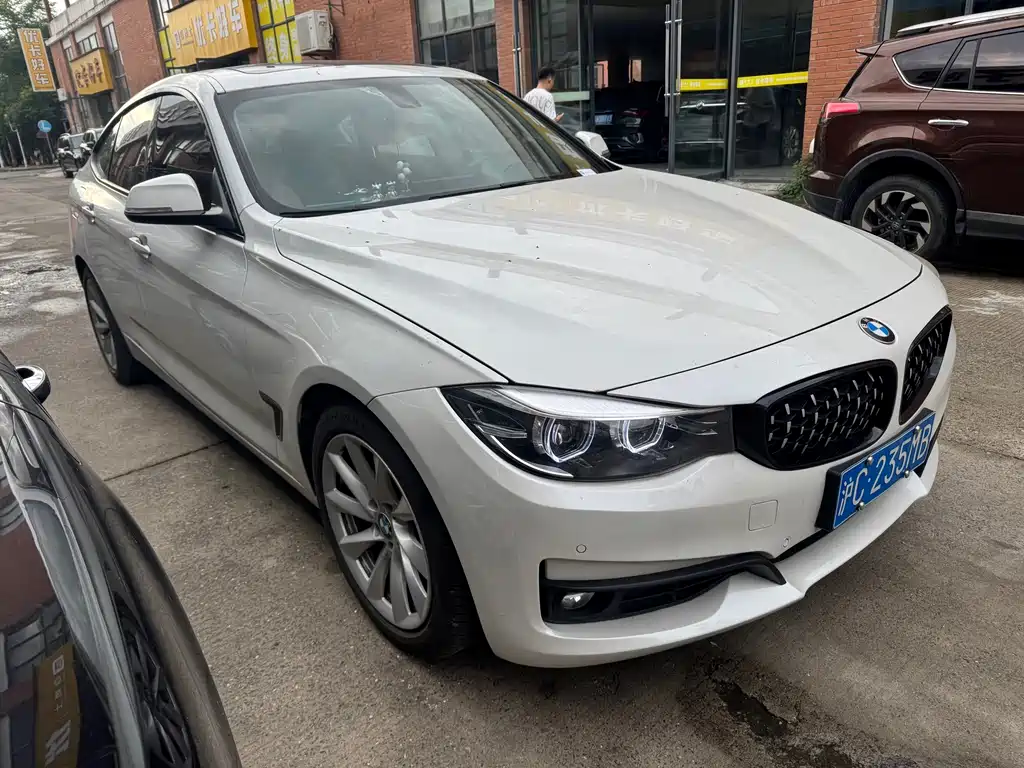 BMW 3 Series GT 2018 — фото 3