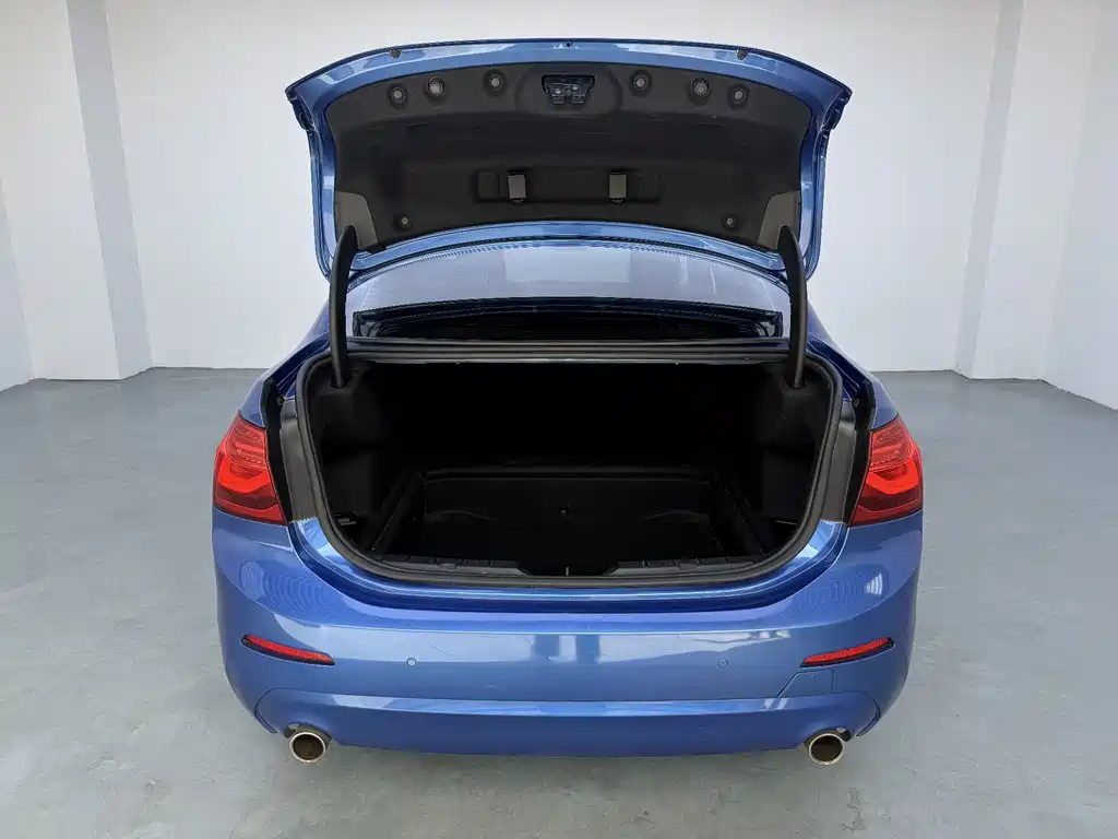 BMW 1 Series 2020 — фото 14