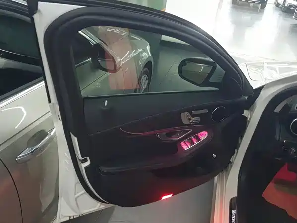 Mercedes-Benz C-Class 2020